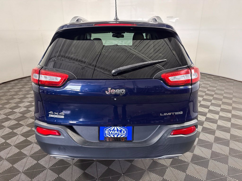 Used 2016 Jeep Cherokee Limited AWD/4WD image 8