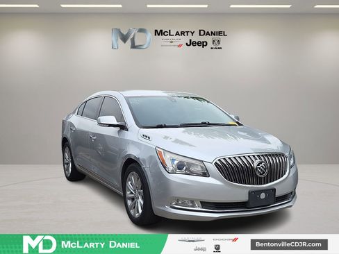 Used 2015 Buick LaCrosse Leather image 1
