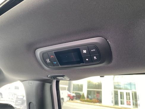 New 2026 Chrysler Pacifica Limited w/ S Appearance Package image 23