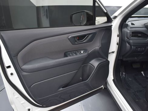 Certified 2025 Subaru Forester Premium w/ Convenience Package #1 image 9