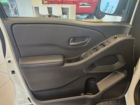 New 2026 Nissan Frontier SV w/ SV Convenience Package image 13