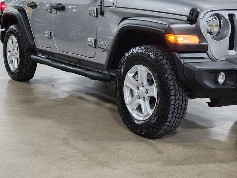 Used 2021 Jeep Wrangler Unlimited Sport S image 16