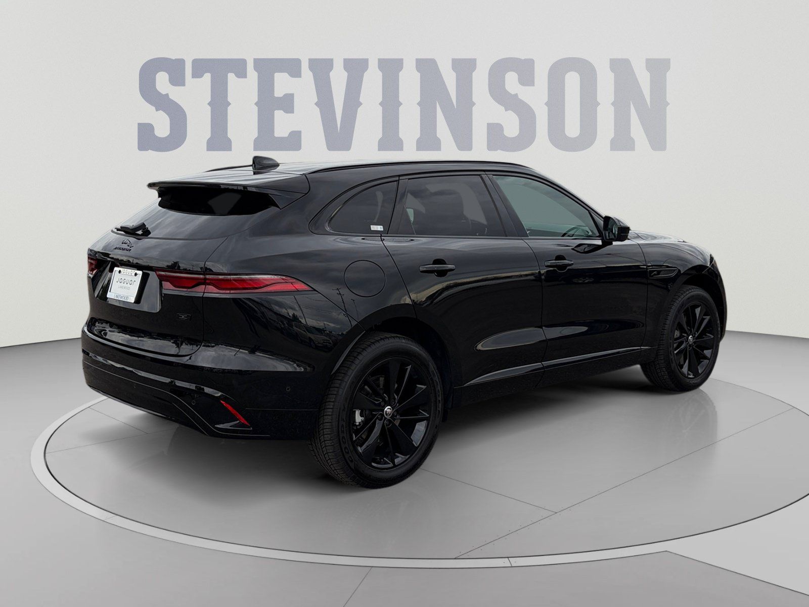 Used 2026 Jaguar F-PACE R-Dynamic S AWD/4WD image 5