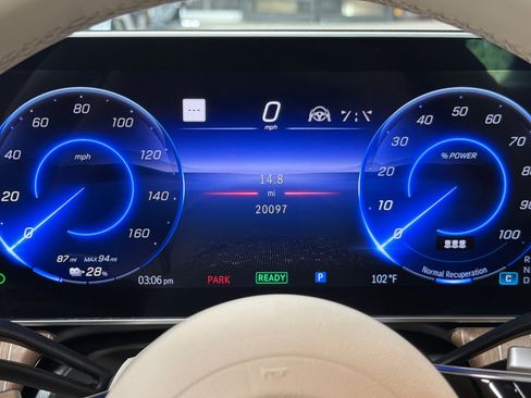 Used 2023 Mercedes-Benz EQS 450+ 4MATIC Sedan image 23