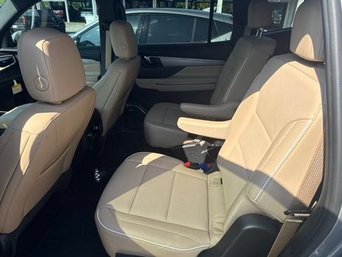 Used 2026 Buick Enclave Preferred w/ Power Package FWD image 30