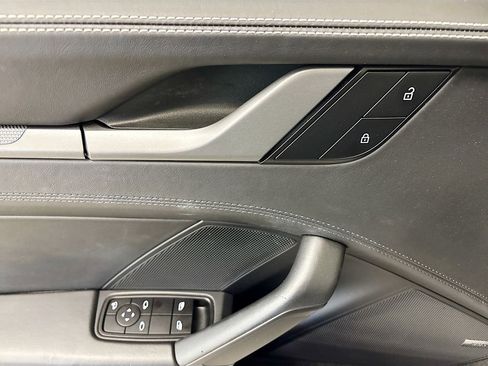 Used 2022 Porsche 911 Carrera image 24