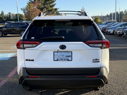 Used 2023 Toyota RAV4 Woodland Edition image 7