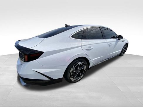 Used 2025 Hyundai Sonata SEL FWD image 11
