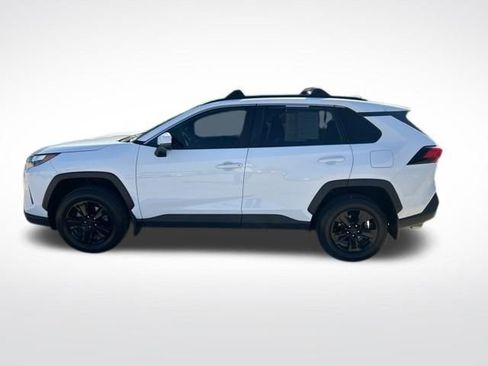 Used 2023 Toyota RAV4 XLE AWD/4WD image 6