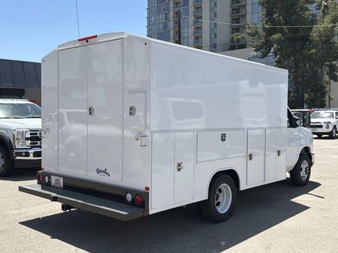 New 2026 Ford E-350 and Econoline 350 Super Duty w/ Power Equipment Group RWD image 4