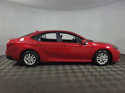 Used 2026 Toyota Camry LE w/ Convenience Package FWD image 10