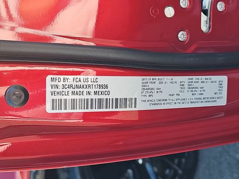 Used 2024 Jeep Wagoneer Launch Edition image 40