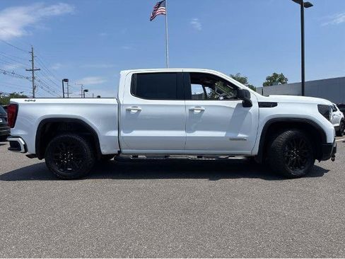Used 2023 GMC Sierra 1500 Elevation AWD/4WD image 5