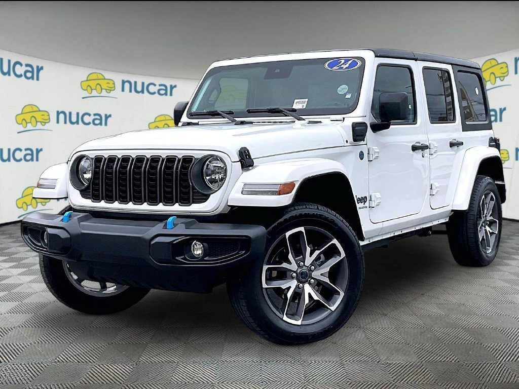 Used 2024 Jeep Wrangler Unlimited w/ Convenience Group AWD/4WD image 3