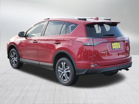 Used 2016 Toyota RAV4 LE image 5
