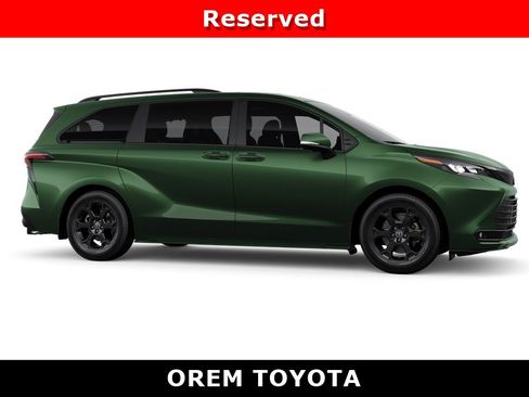 New 2026 Toyota Sienna XLE Woodland Edition AWD/4WD image 13