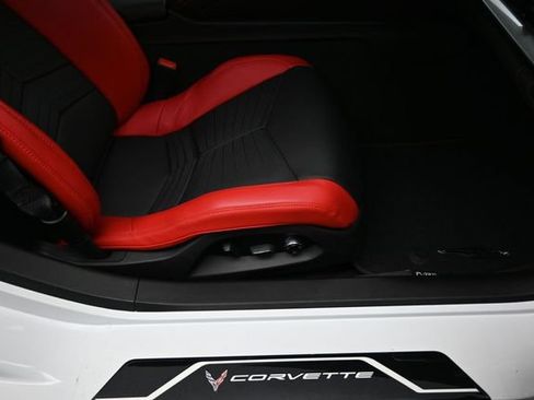 Used 2021 Chevrolet Corvette Stingray Premium Conv w/ Z51 Performance Package RWD image 19