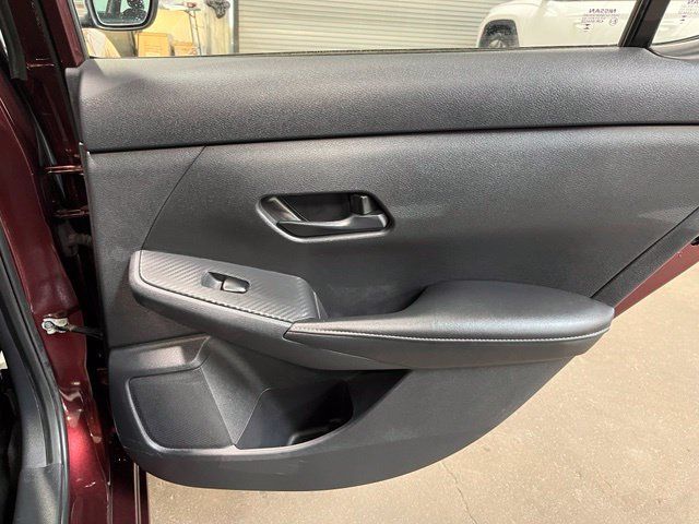 Used 2025 Nissan Sentra SV FWD image 13