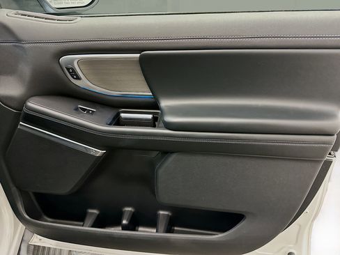 Used 2025 Ford Expedition Max Platinum image 34