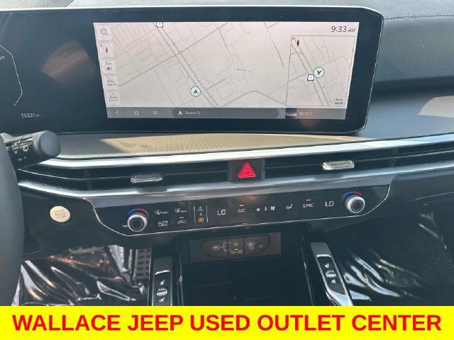 Used 2024 Kia Sorento SX FWD image 21