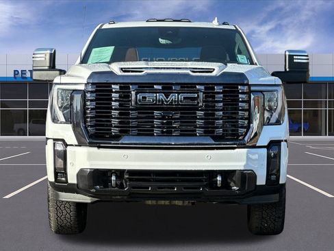 Used 2024 GMC Sierra 3500 Denali Ultimate image 9