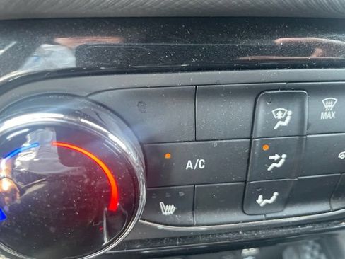 Used 2024 Chevrolet TrailBlazer ACTIV w/ Driver Confidence Package FWD image 14
