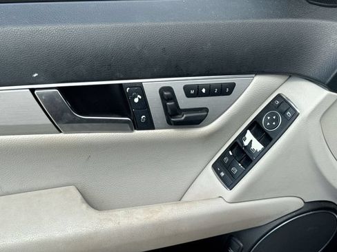 Used 2012 Mercedes-Benz C 250 Sedan image 13