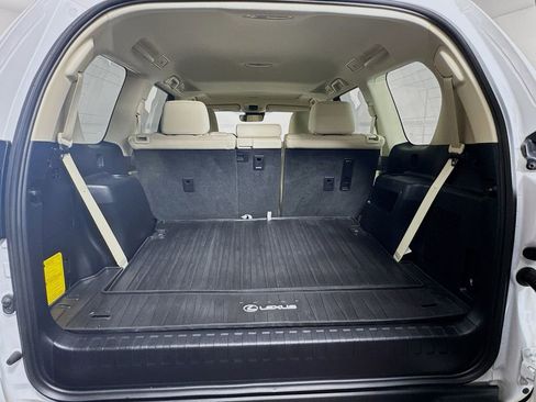 Used 2023 Lexus GX 460 Premium w/ Premium Package image 31