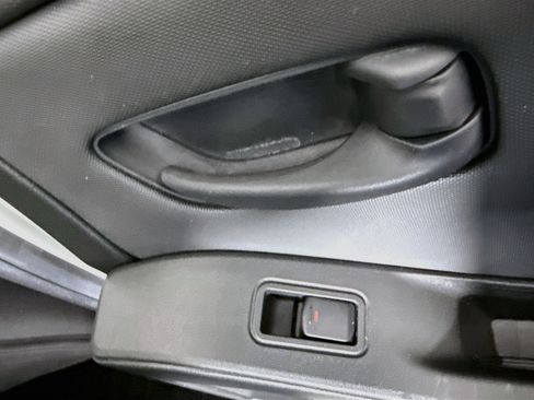Used 2024 Nissan Frontier S RWD image 31