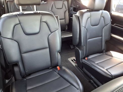 Used 2025 Kia Telluride S FWD image 22
