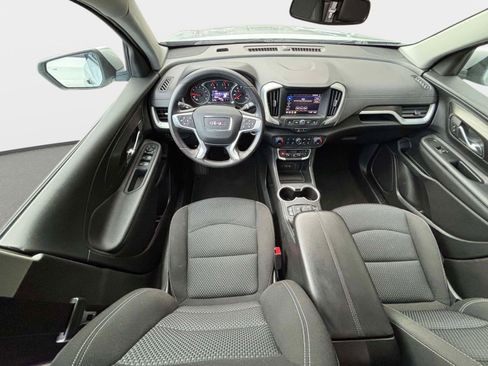 Used 2022 GMC Terrain SLE w/ Driver Convenience Package image 16