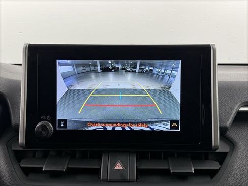 Certified 2025 Toyota RAV4 LE image 25