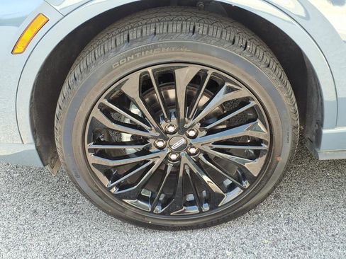 Certified 2023 Lincoln Corsair Reserve w/ Jet Appearance Package AWD/4WD image 9