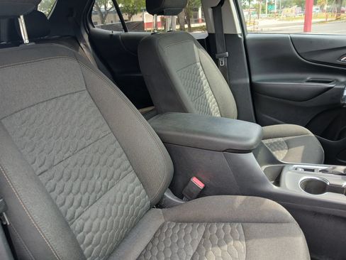 Used 2019 Chevrolet Equinox LT AWD/4WD image 29