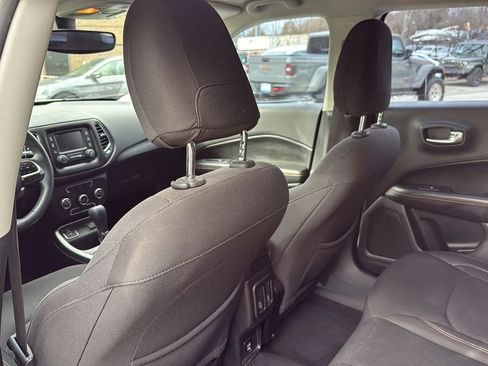 Used 2018 Jeep Compass Sport image 14