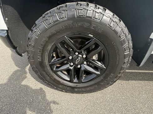 Used 2020 Chevrolet Silverado 1500 Custom Trail Boss w/ Custom Convenience Package image 11