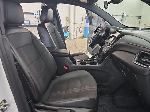 Used 2022 Chevrolet Equinox RS w/ Infotainment Package AWD/4WD image 10