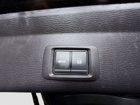 Used 2024 Mitsubishi Outlander SE Black Edition image 42