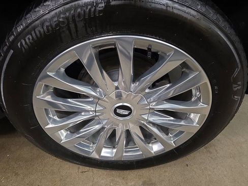 Certified 2023 Cadillac Escalade ESV Premium Luxury image 37