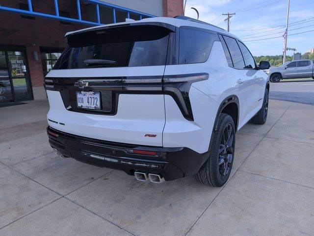 Used 2026 Chevrolet Traverse RS w/ LPO, Floor Liner Package AWD/4WD image 9
