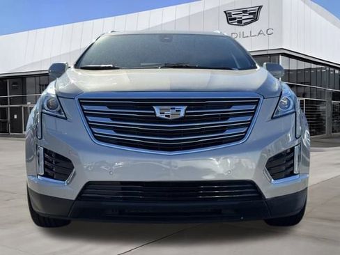 Used 2017 Cadillac XT5 Luxury w/ Driver Awareness Package image 4