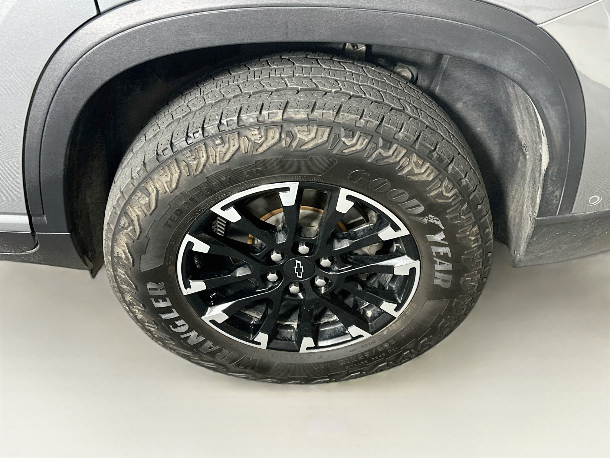 Used 2024 Chevrolet Traverse Z71 w/ Enhanced Driving Package AWD/4WD image 11