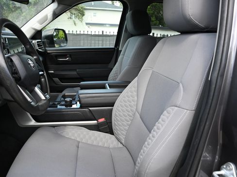 Used 2022 Toyota Tundra SR5 RWD image 15