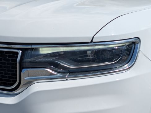 Used 2024 Jeep Wagoneer L Series II image 44