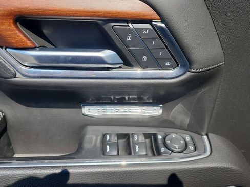 Certified 2023 GMC Sierra 1500 Denali w/ Technology Package AWD/4WD image 23