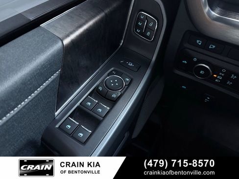 Used 2023 Ford F250 Lariat w/ Sport Appearance Package AWD/4WD image 14