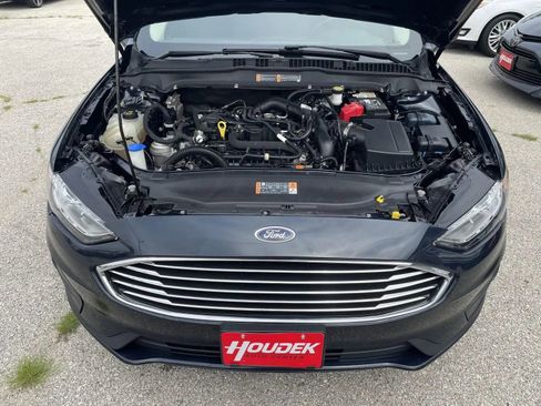 Used 2020 Ford Fusion SE FWD image 21