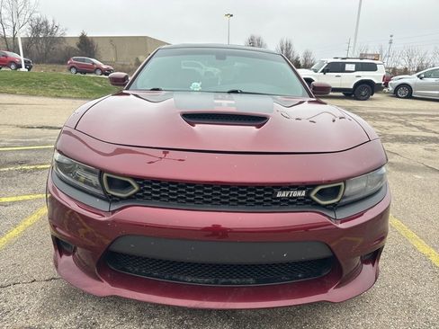 Used 2017 Dodge Charger R/T image 2