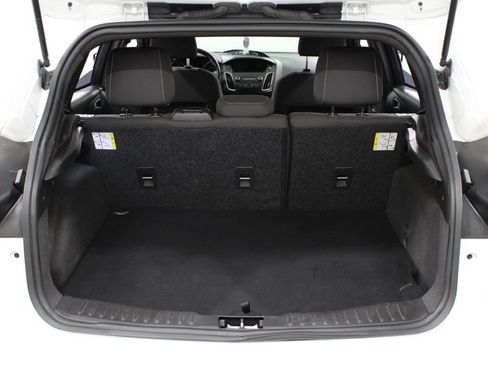 Used 2018 Ford Focus ST FWD image 22