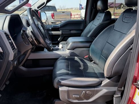 Used 2017 Ford F150 Raptor w/ Equipment Group 802A Luxury image 17